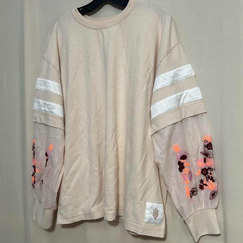 Free People On The Fly Layer - Picture 6 of 9